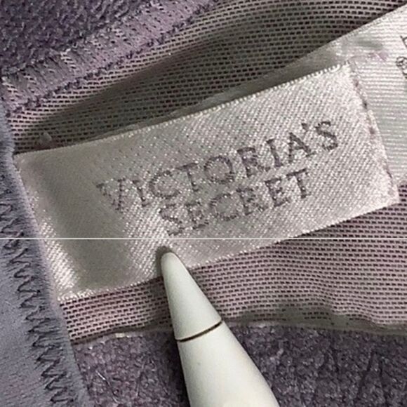 Victoria Secret Vintage Y2K Biolift uplift lace bra. - Picture 4 of 4